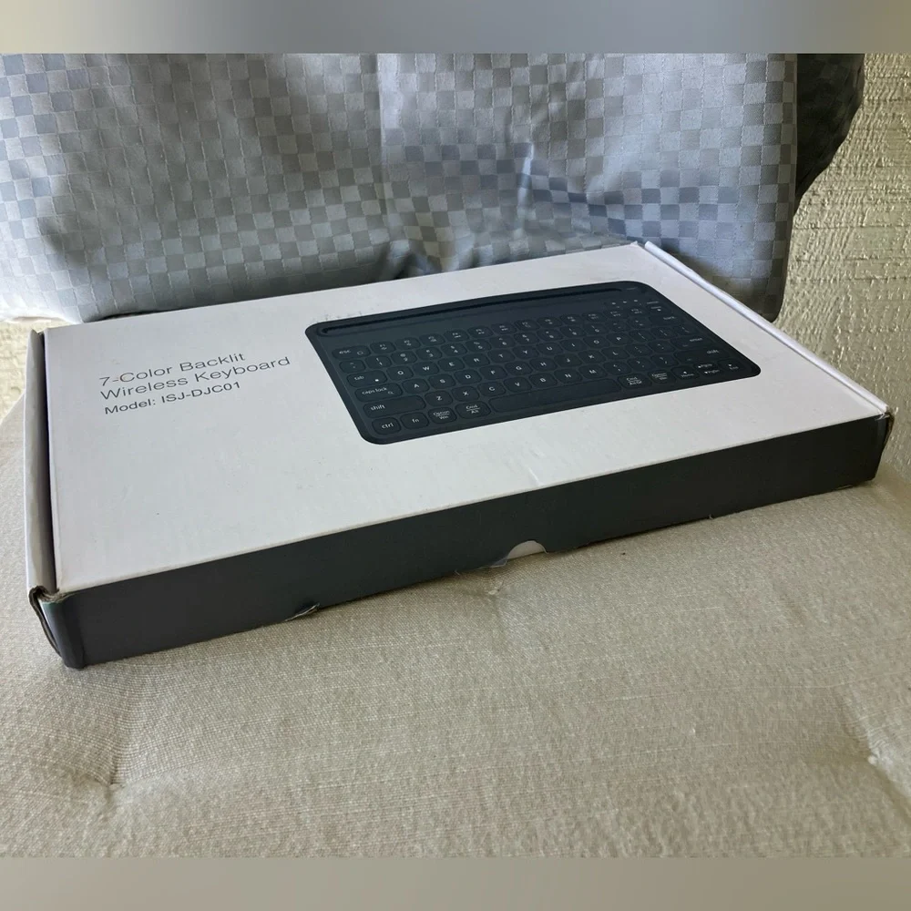 Multi-Device Backlit Bluetooth Keyboard for Tablets Phones Computers